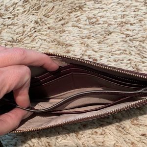 Michael Kors Bags - Michael Kors Wristlet Michael Kors Bags - Michael Kors Wristlet